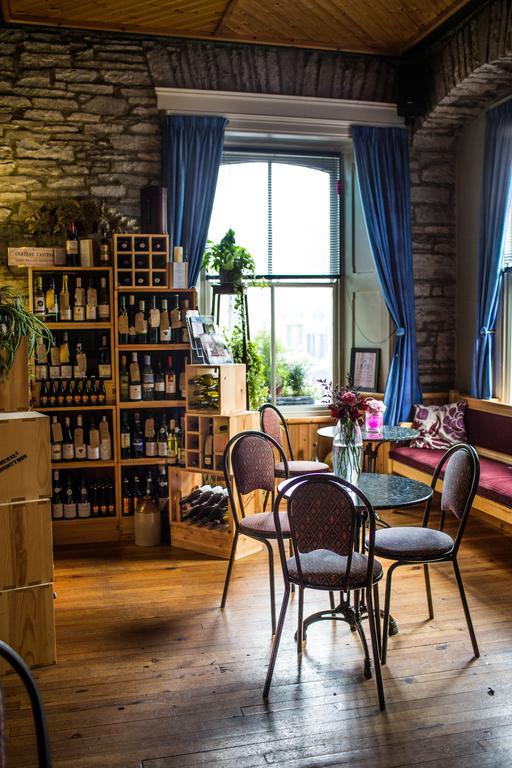Byrnes Wine Dine Stay Ennistimon Exterior photo